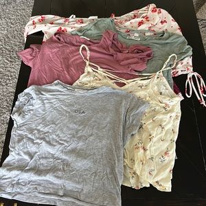Nice bundle of cute small tops!